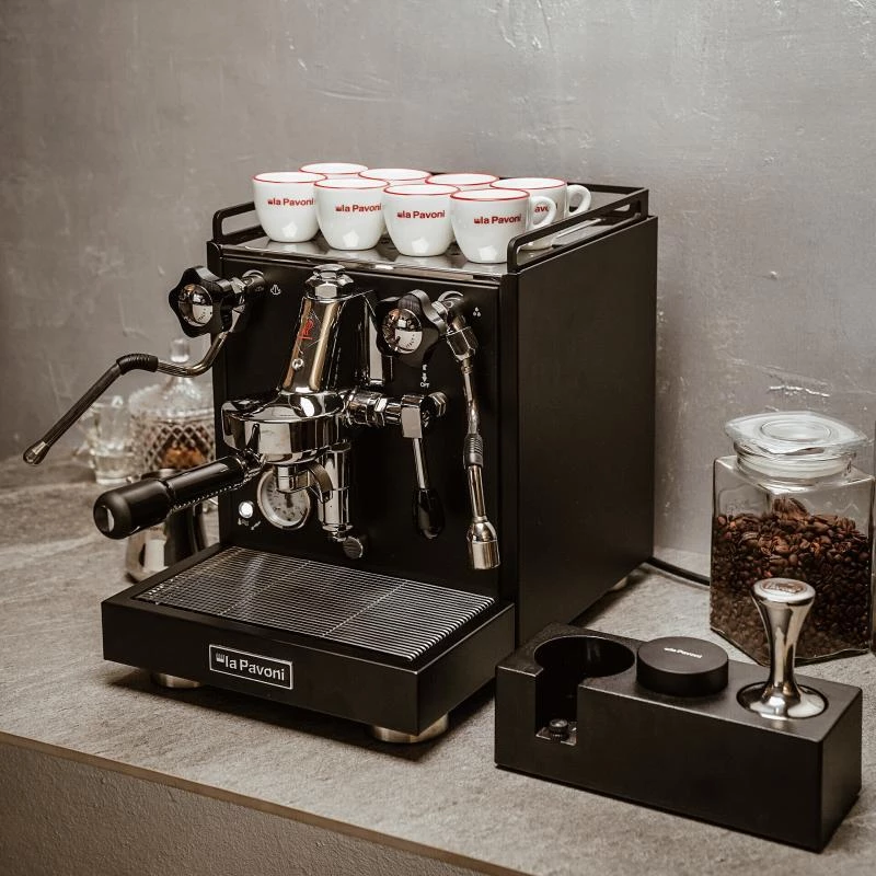 La Pavoni New Cellini Classic LPSCCB01EU espressokeitin, musta