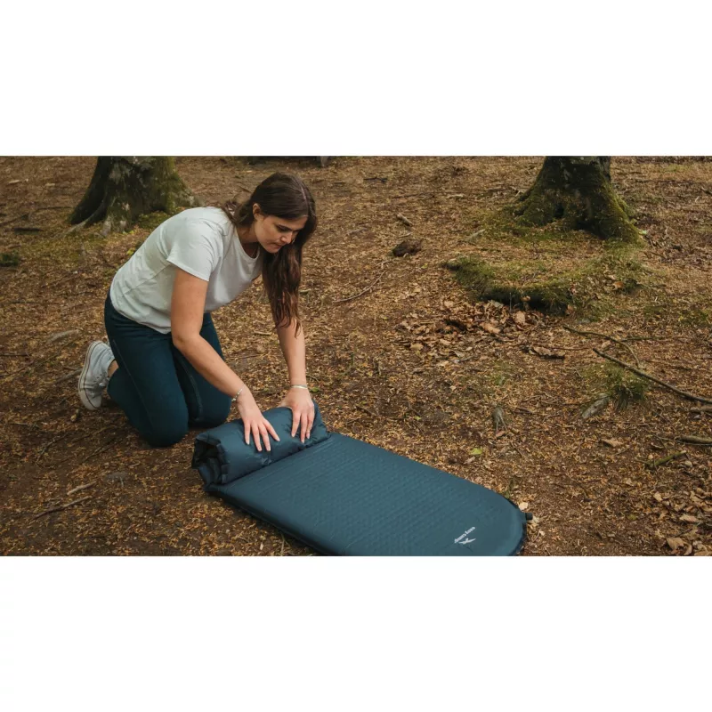 Makuualusta easy camp Compact Single 2,5 cm tummansininen (malli 2024)