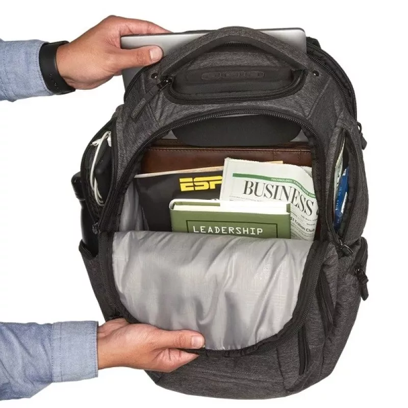 Ogio reppu Renegade RSS musta P/N: 111059_03