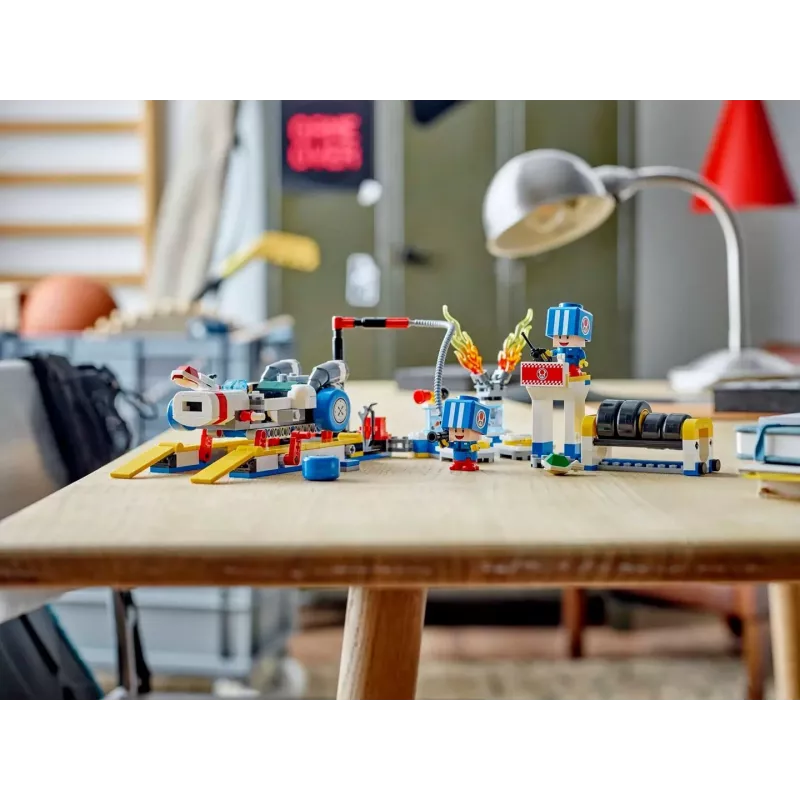 LEGO-sarja 72035 Super Mario Mario Kart Toadin korjaamo -rakennuslelu, interaktiiviset tasot ja hahmot
