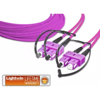 Lightwin LDP-50 SC-SC 2.0 OM4 kuitukaapeli 2 m magenta (LDP-50 SC-SC 2.0 OM4)
