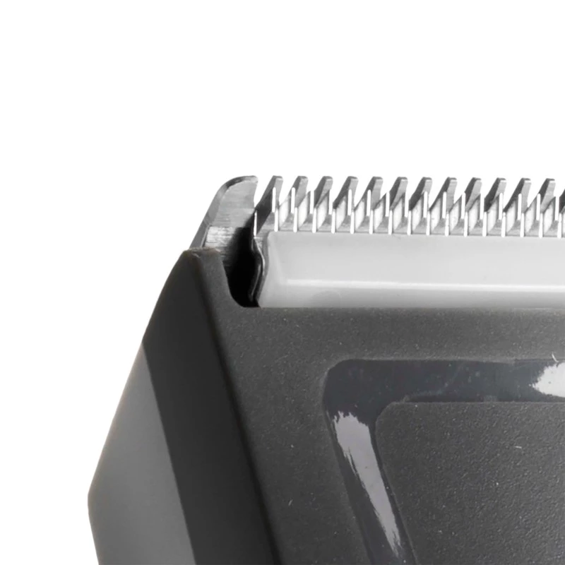 Hiustenleikkuukone BABYLISS E786E, langaton uudelleenladattava, 13 pituusasetusta, 0,5–24 mm, ruostumaton terä, musta