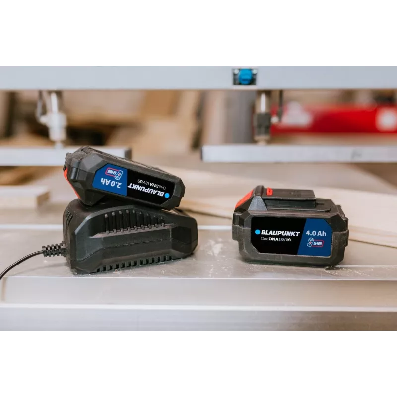 Laturi BLAUPUNKT BP1824 24W USB-lähtö kompakti muotoilu