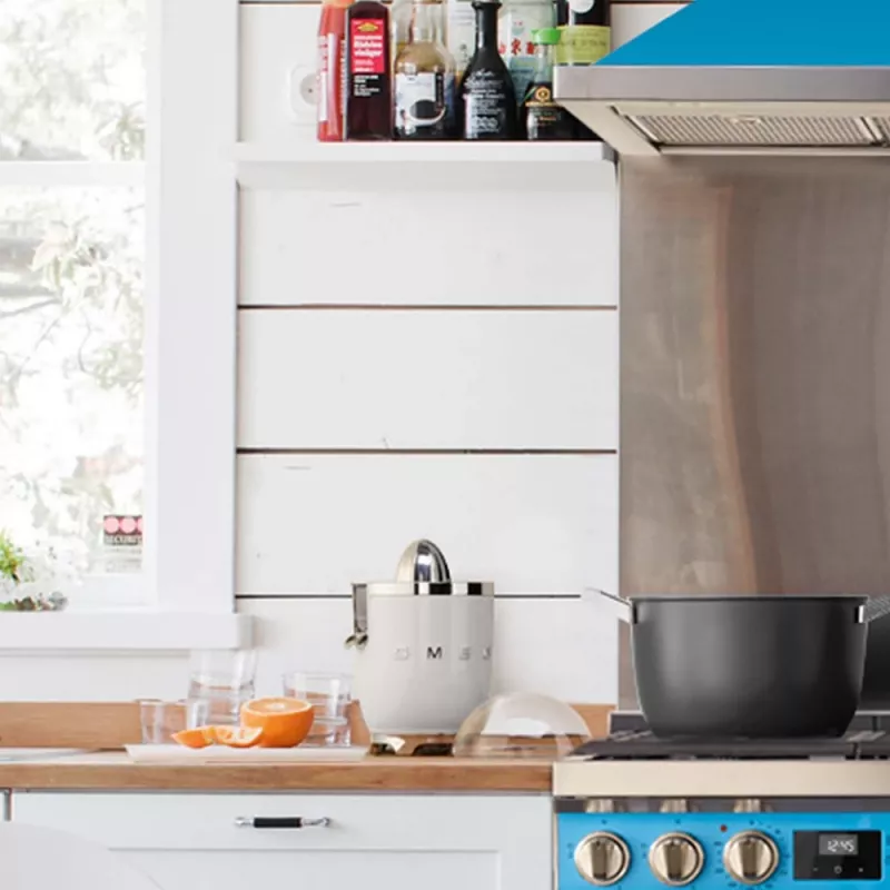 Sähköinen sitruspuristin Smeg CJF11WHEU 70 W valkoinen ruostumaton teräs