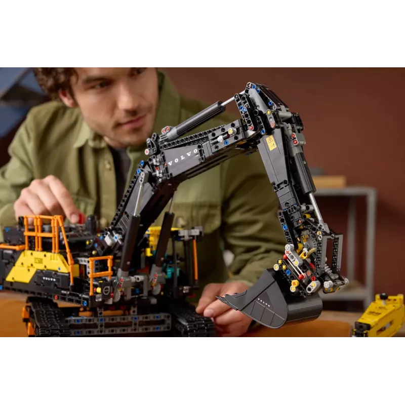 LEGO TECHNIC 42215 Volvo EC500 Hybrid -kaivinkone