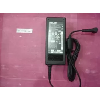 ASUS 04G2660031T0 laturi 65 W musta