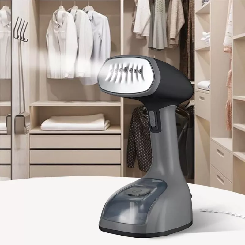 Vaatteiden höyrytin Maestro MR-357 1500W — käsihöyrytin