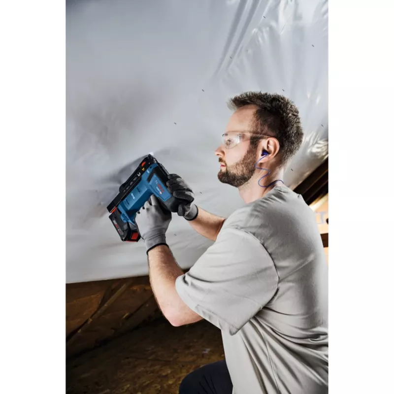 Bosch GTH 18V-14 akkukäyttöinen puunappi, solo L-BOXXissa