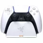 Latausteline Razer RC21-01900100-R3U1 PlayStation 5 -ohjaimelle — valkoinen, lataa yhden ohjaimen, sisältää USB-C–USB-A-kaapelin