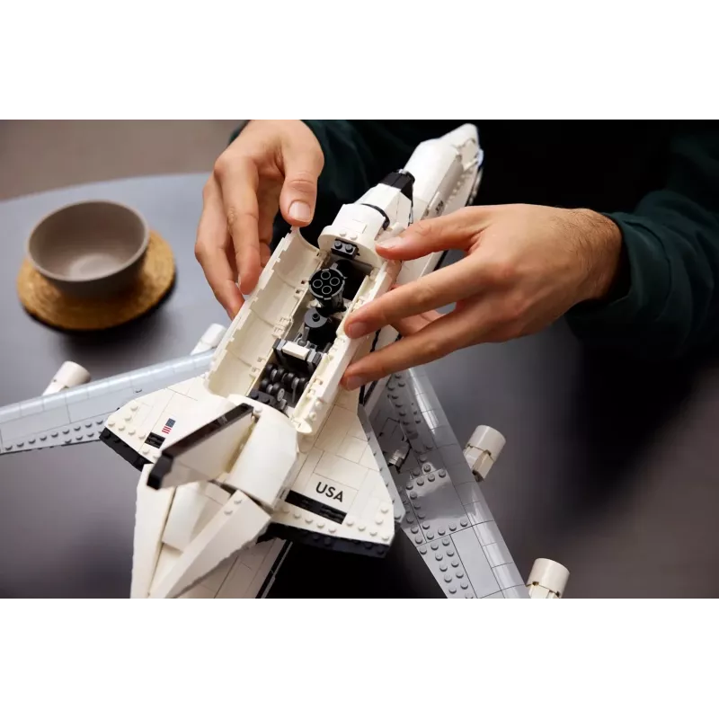 LEGO Icons 10360 Shuttle Carrier Aircraft rakennussarja, 2417 palaa