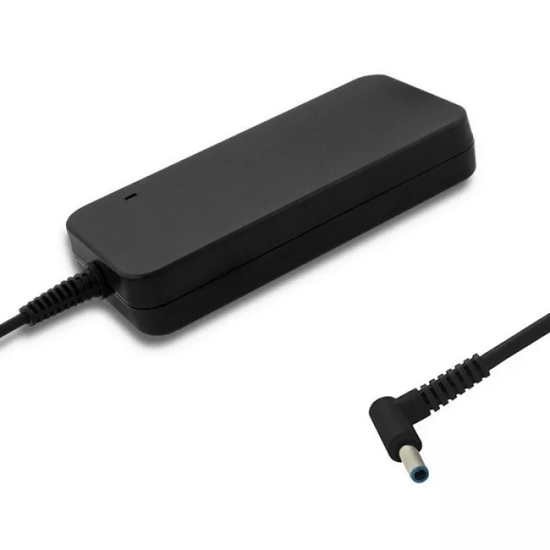 Virtalähde/invertteri Qoltec 51735 150 W musta