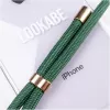 Puhelimen kaulaketju Lookabe loo014 iPhone XR – kulta-vihreä suojakotelo hihnalla