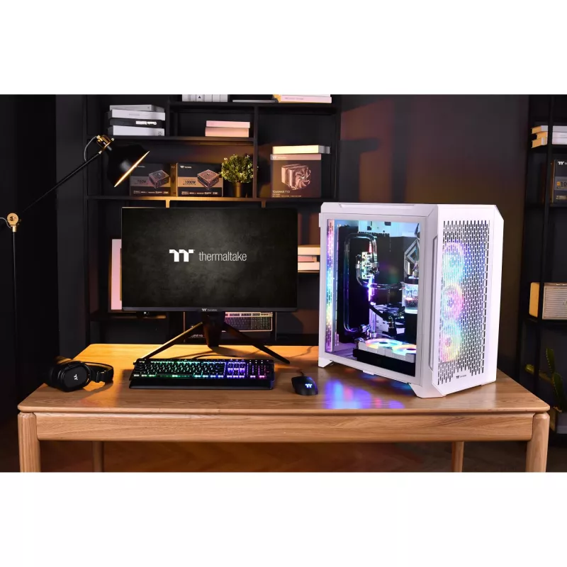Thermaltake kotelo CTE C700 TG Full Tower Snow White Retail - kotelo - ATX