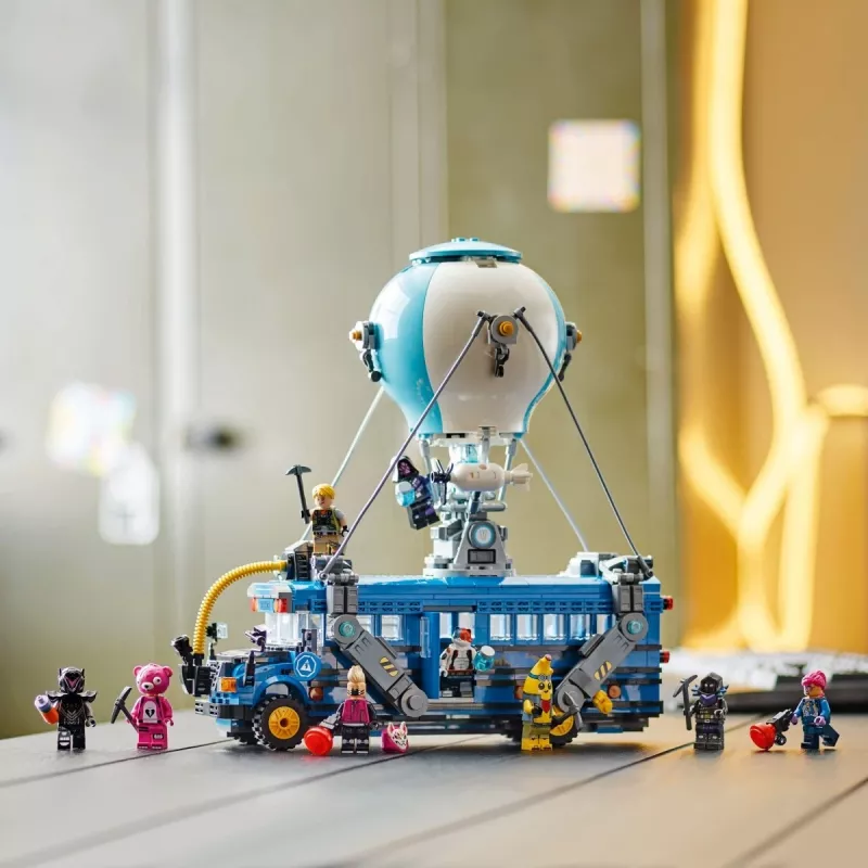 Rakennuslelu LEGO Battle Bus 77073