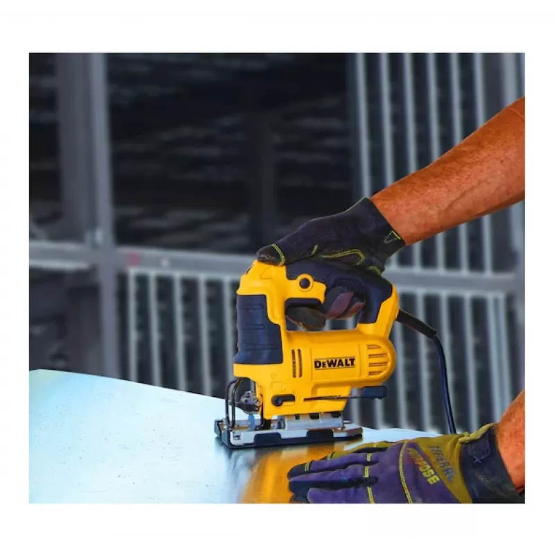 Sähköinen pistosaha 650W DEWALT DWE349