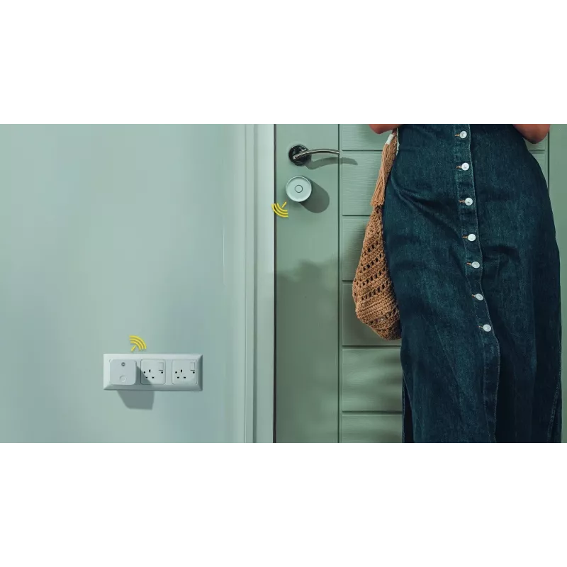 Yale Linus Smart Lock L2 Lite, hopea (05/109100/SI)