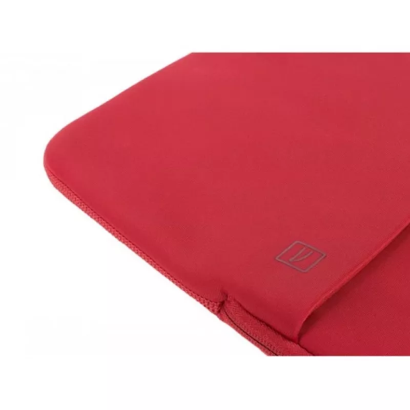 TUCANO Top Second Skin neopreenikotelo MacBook Pro 13 punainen