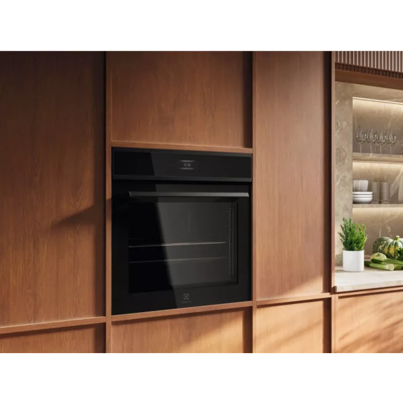 Electrolux EOE8P39H integroitava sähköuuni, 72 l, pyrolyyttinen puhdistus, energialuokka A+, Wi-Fi, musta