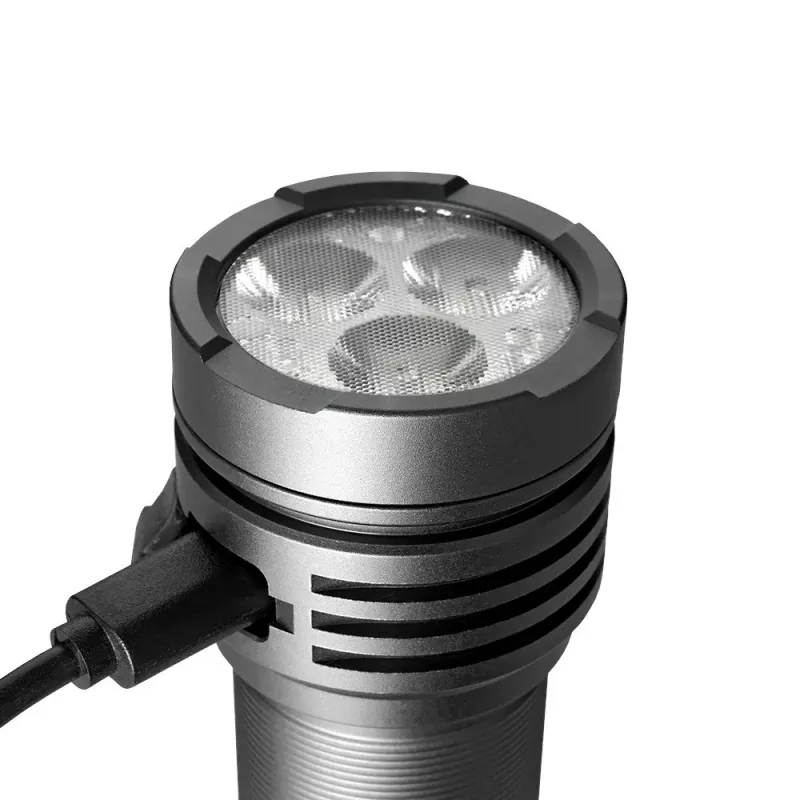 LED-taskulamppu everActive LUMINATO R FL-3300R – 3300 lumenia, ladattava