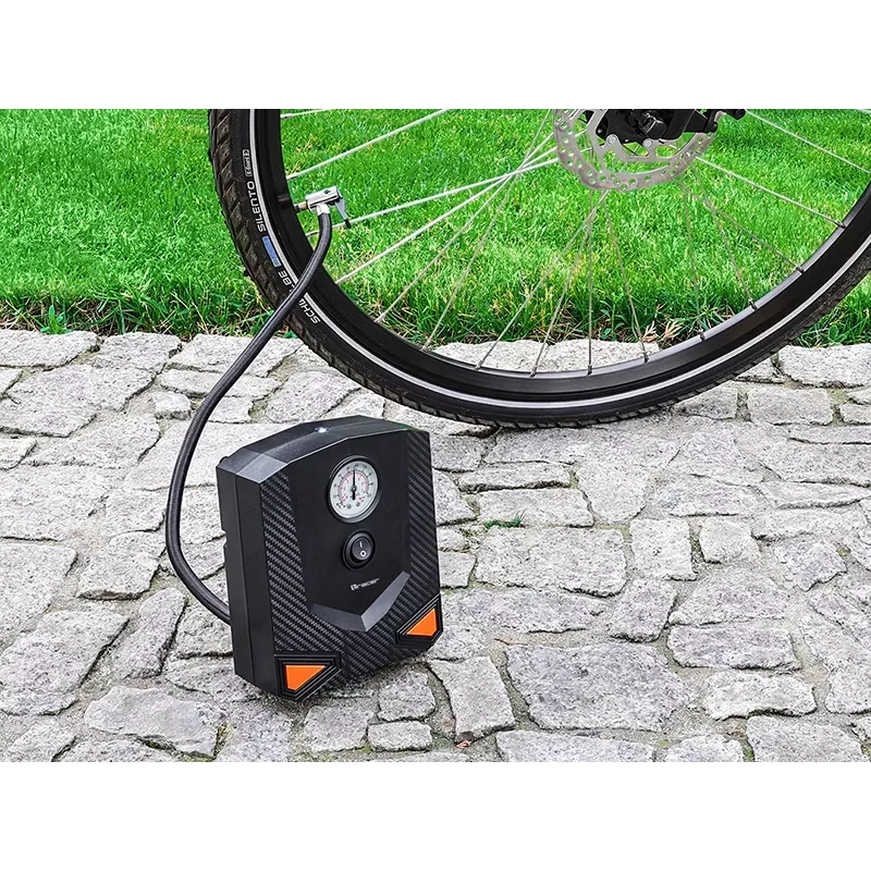 TRACER RES-03ML kannettava ilmapumppu 12V 150 PSI — autonrengastäyttö, 12 V virtalähde