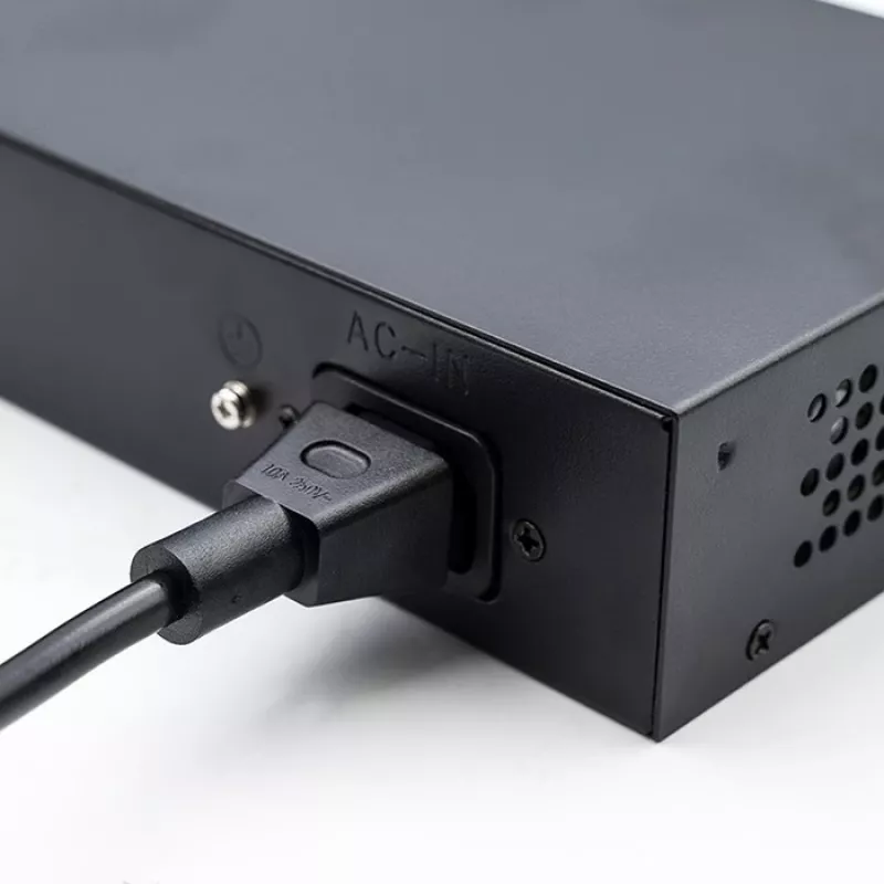 Ethernet-kytkin QOLTEC 52297 PoE RJ45 PoE-uplinkilla ja SFP-portilla