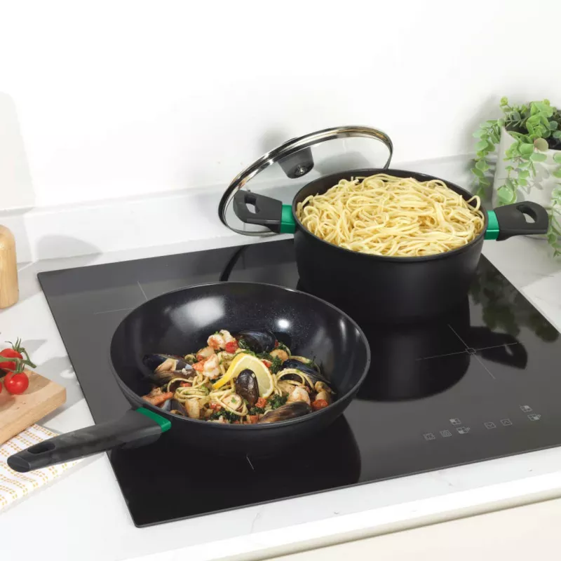 Kattila Russell Hobbs RH03266EU7 28 cm lämpökauluksella