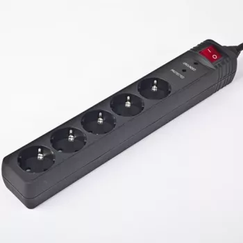 Gembird SPG5-C-5 virtajakaja 1,5 m 5 pistorasiaa musta