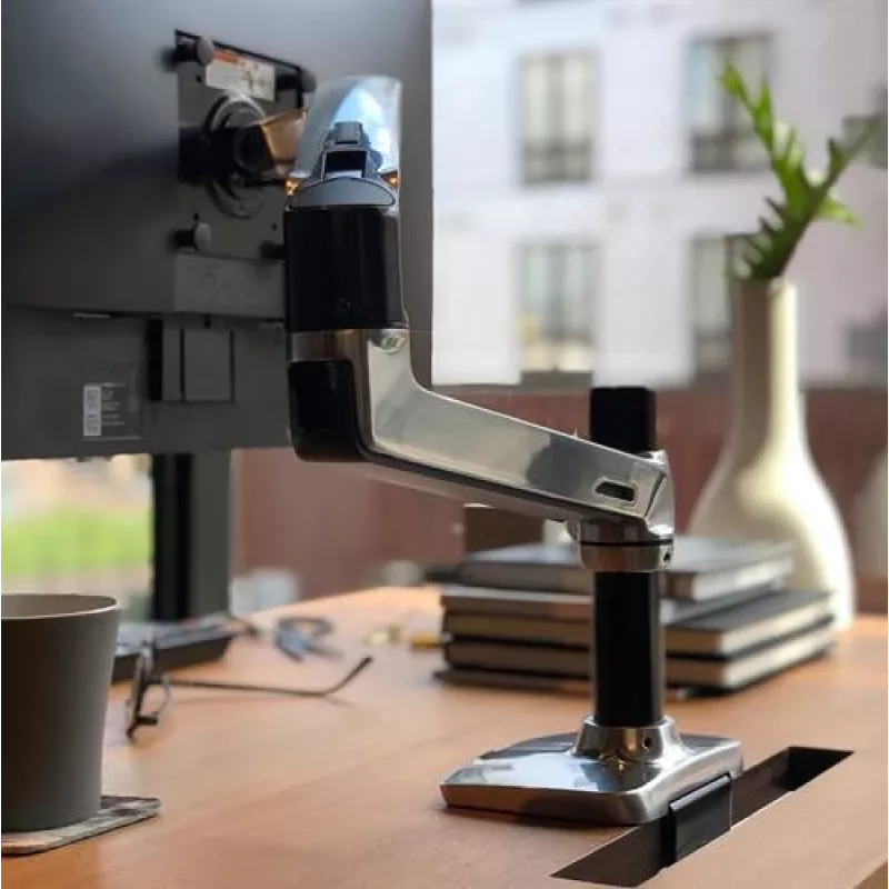 Ergotron LX pöytäkiinnitteinen LCD-näyttövarsi, kiillotettu alumiini