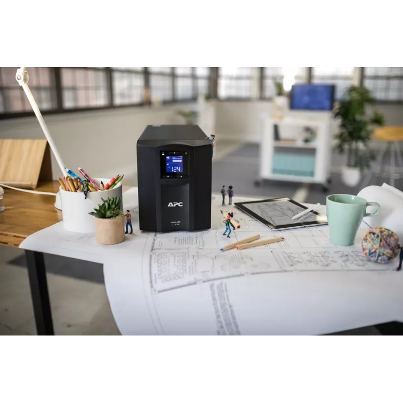APC Smart-UPS SMC1500IC - 8x C13, USB, SmartConnect, 1500VA, Line-Interactive, 1,5 kVA, 900 W, sini, 170 V, 300 V