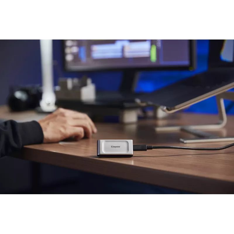 Kingston Technology 2000G kannettava SSD XS2000, 2 TB, USB Type-C, 3.2 Gen 2 (3.1 Gen 2), 2000 MB/s, musta, hopea