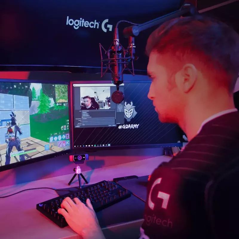 Logitech C922 1920 x 1080 pikseliä USB musta verkkokamera