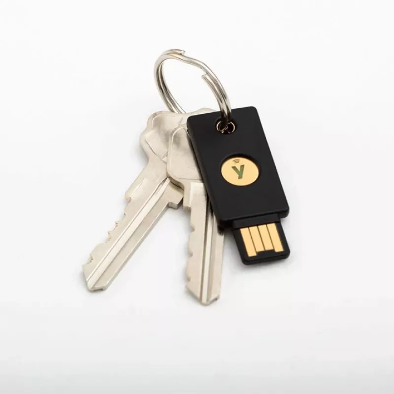 YUBICO YubiKey 5 NFC