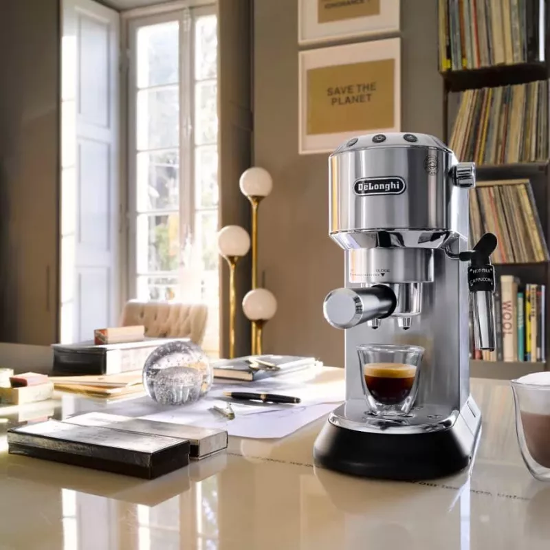 De’Longhi Dedica Style EC685.M puoliautomaattinen espressokeitin 1,1 L