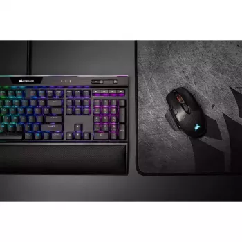 Hiiri Corsair DARK CORE RGB PRO RF langaton + Bluetooth + USB Type-A