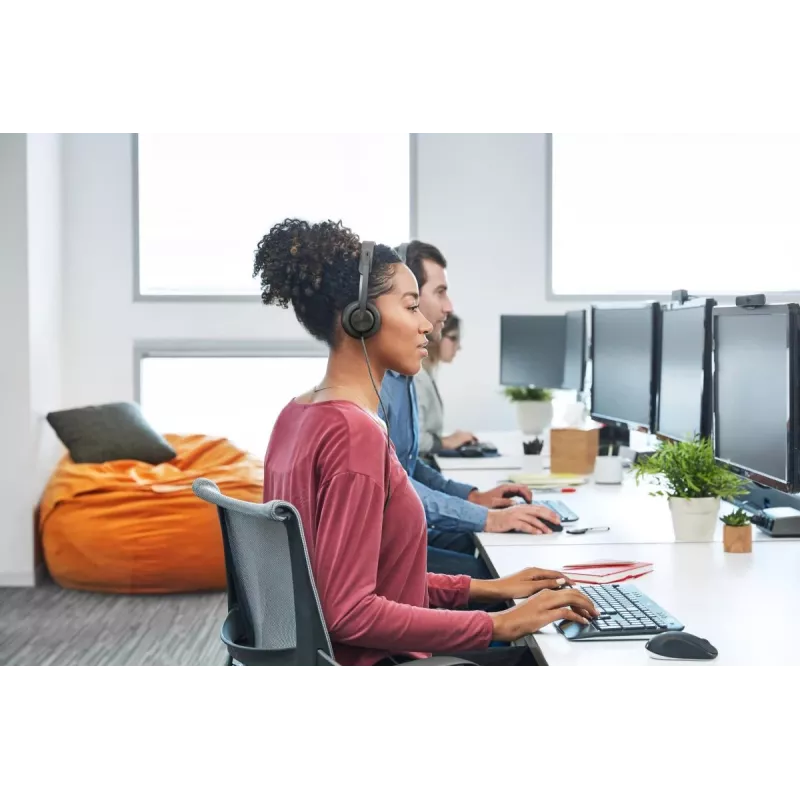 LOGITECH Zone Wired - USB-C / USB-A - headset - UC Zone - musta