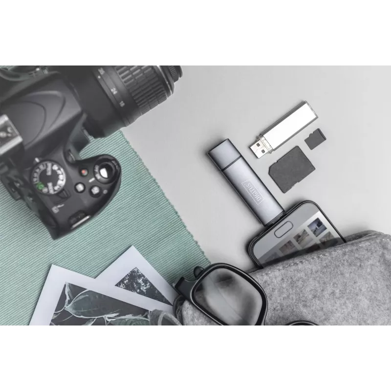 DIGITUS Combo -kortinlukija-keskitin (USB-C+USB 3.0) 1x SD, 1x MicroSD, 1x USB 3.0, harmaa