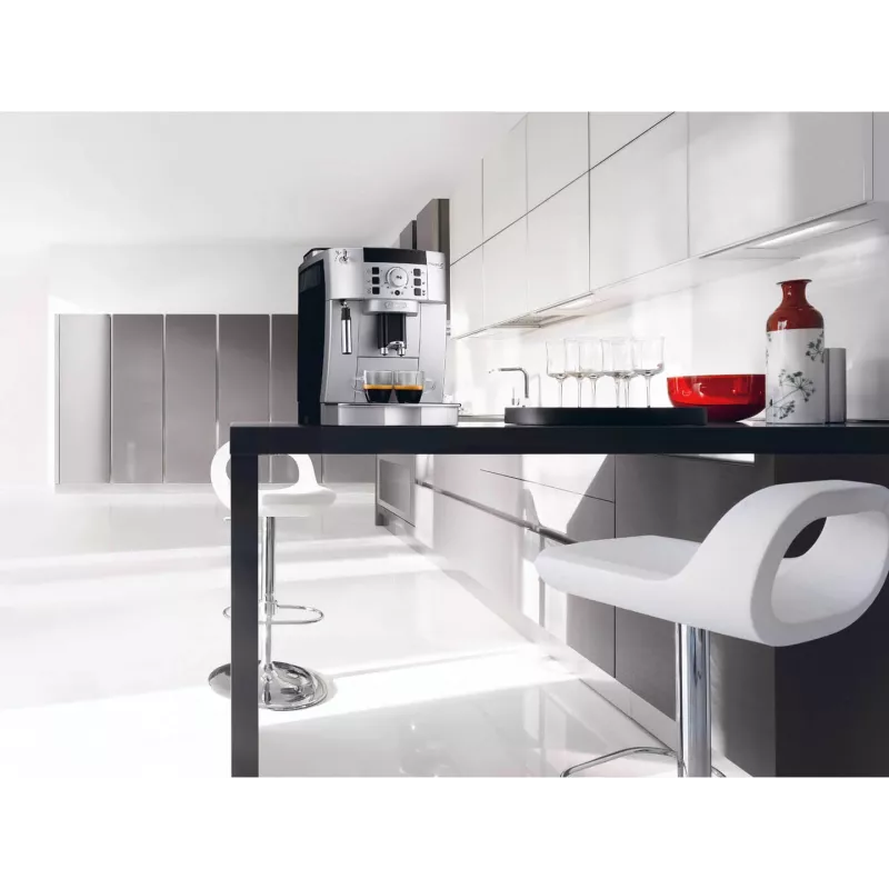 De’Longhi ECAM 22.110.SB kahviautomaatti espressokeitin 1,8 l