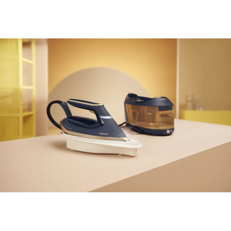 Philips PerfectCare 6000 Series PSG6066/20 höyrysilitysasema, 2400 W, 8 bar, 600 g/min höyrysuihku, 1,8 l säiliö, SteamGlide Advanced -pohja, musta/ruskea