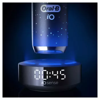 Oral-B iO Series 10 pyörivä-värähtelevä hammasharja aikuisille musta