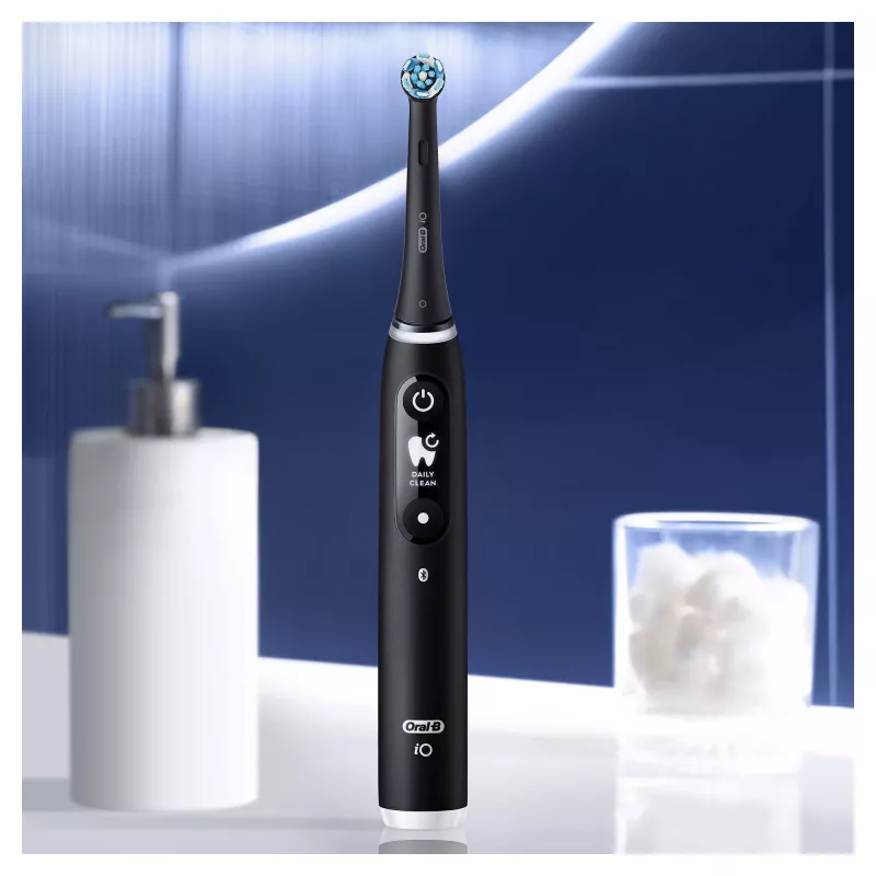 Oral-B iO 6 värähtelevä hammasharja aikuisille musta