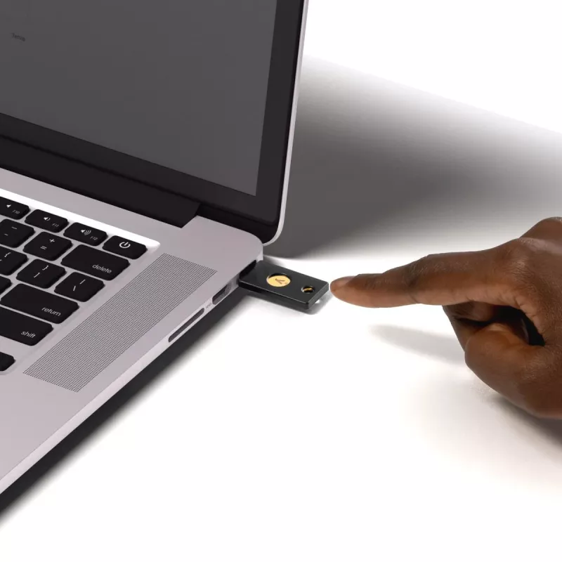 YUBICO turva-avain NFC USB-A