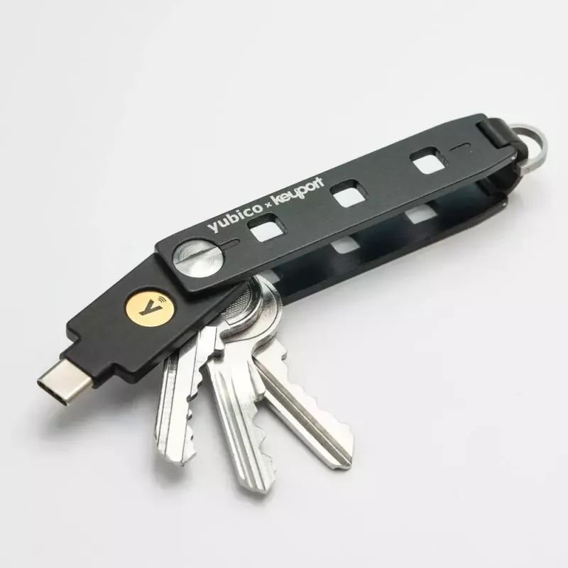 USB-muistitikku Yubico musta