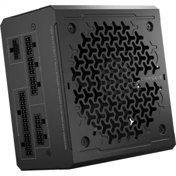 Virtalähde CORSAIR RM750e 750 W ATX 3.1 80 PLUS Gold täysmodulaarinen, 24-pin, 120 mm tuuletin, 6×SATA, 2×PCIe (6+2), 2×PATA