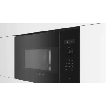 Kalusteisiin asennettava mikroaaltouuni Bosch Serie 6 BFL554MB0 – 900 W, 25 L, kierto- ja kosketusohjaus, musta