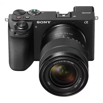 Sony α α6700 MILC 27 MP Exmor R CMOS 6192 x 4128 pikseliä musta