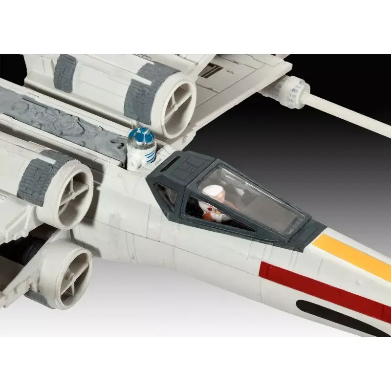 Avaruusliitäjä-malli Revell X-wing Fighter