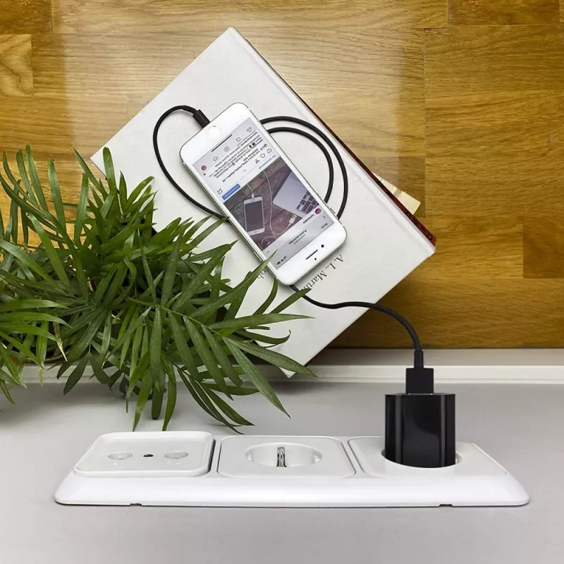 Techly kompakti laturi USB 1A eurooppalainen pistoke musta