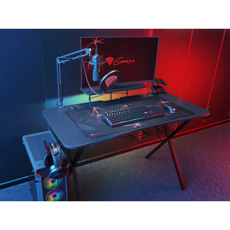Genesis Holm 300 RGB pelipöytä