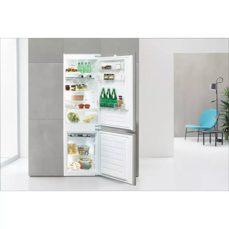 Whirlpool ART66122 kalusteisiin asennettava jääkaappi 273 L