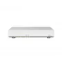 QNAP QHora-301W langaton reititin 10 Gigabit Ethernet dualband (2,4 GHz / 5 GHz) valkoinen